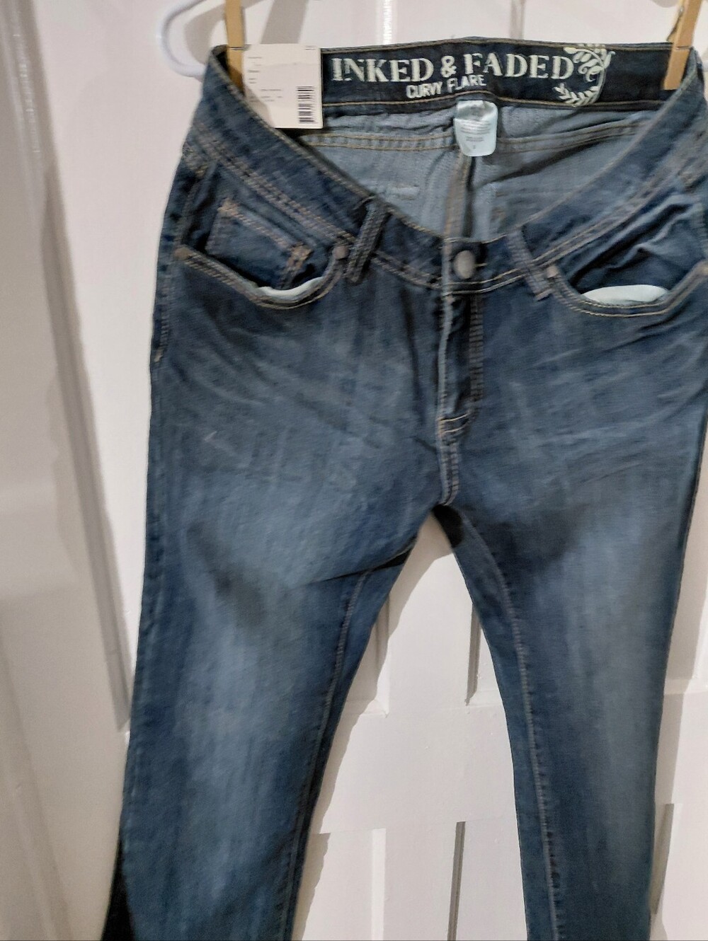 Curvy Flare Jeans — Blue Wash